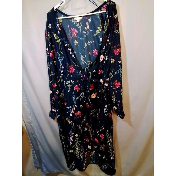 Time and Tru Faux Wrap Dress - Picture 2 of 9